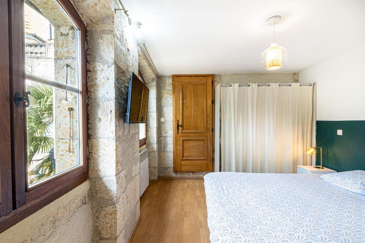 Superbe Appartement, Situe Au Coeur De La Ville. Apartment *