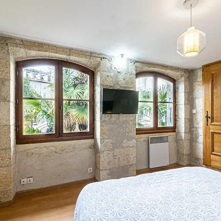 Superbe Appartement, Situe Au Coeur De La Ville. Auch Exterior photo