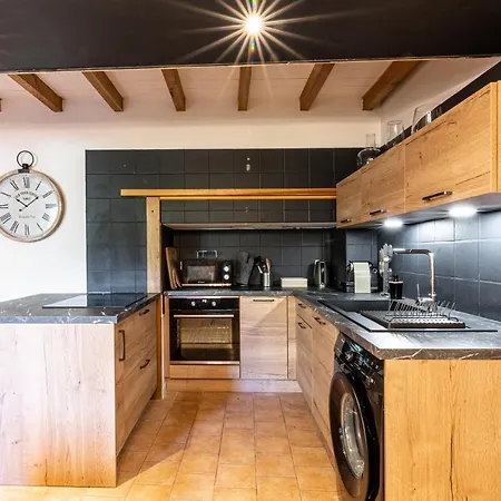 Superbe Appartement, Situe Au Coeur De La Ville. Auch Exterior photo
